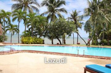 Large Absolute Beachfront Penthouse With Mesmerizing Ocean Views