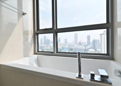 H Sukhumvit 43 BTS PHROM PHONG 2 Bed 2 Bath  C2208300301