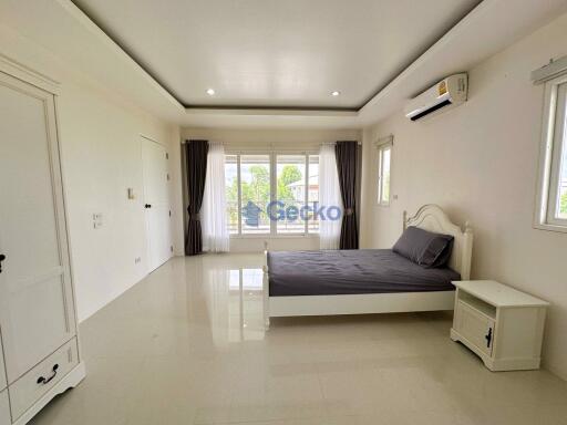 5 Bedrooms House East Pattaya H011820