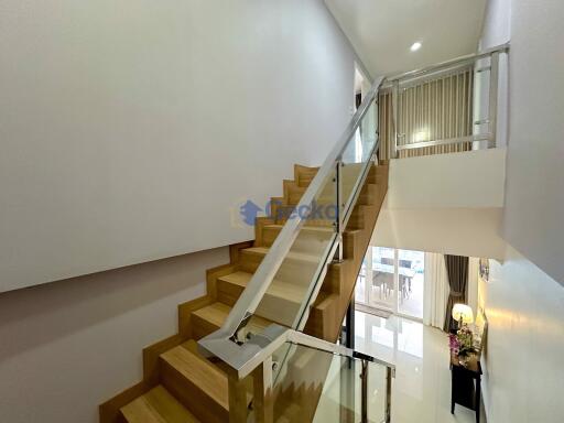 5 Bedrooms House East Pattaya H011820