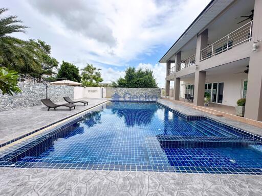 5 Bedrooms House East Pattaya H011820