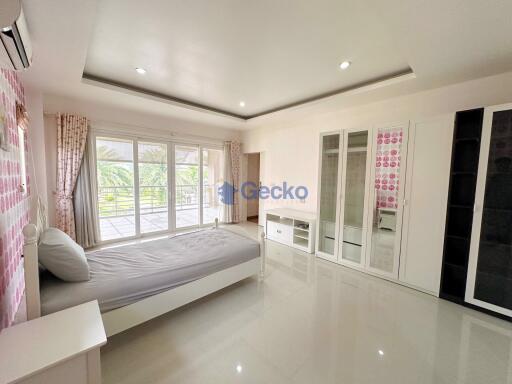 5 Bedrooms House East Pattaya H011820