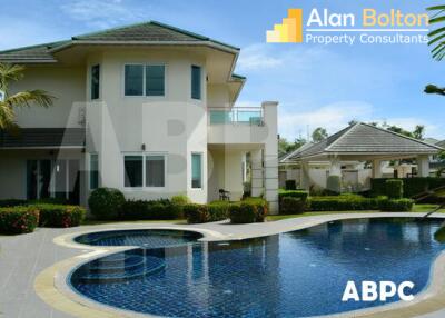 5 Bed 6 Bath in East Pattaya HR2924