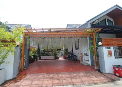 Fully Furnished Three-Bedroom Bungalow in Pa Phai, San Sai