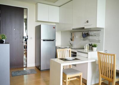 Modern kitchen with a dining area