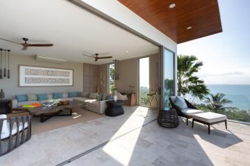 Spacious living room with sea view and open terrace