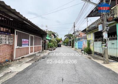 Street view of residential area with houses