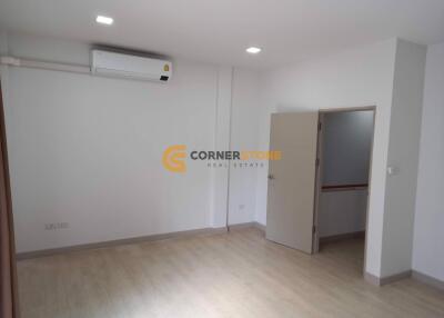 2 bedroom House in Ektara Townhouses East Pattaya