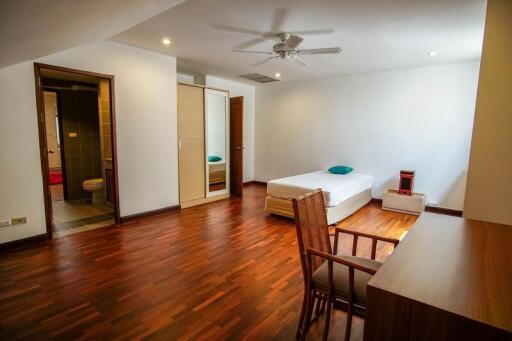 For Rent Bangkok Apartment Raintree Village Sukhumvit BTS Phrom Phong Watthana