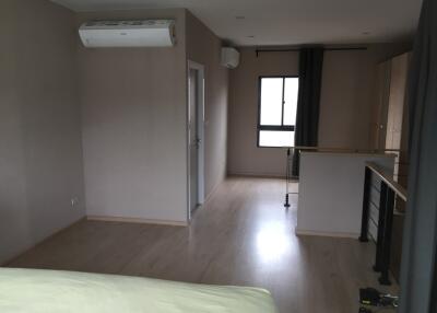 For Rent Bangkok Town House Arden Phattanakan BTS On Nut Suan Luang