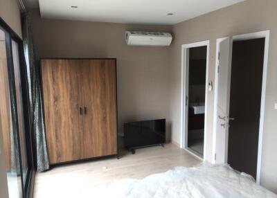 For Rent Bangkok Town House Arden Phattanakan BTS On Nut Suan Luang