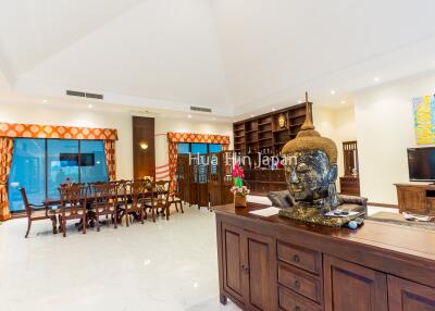 Great Golf Course Villa in Hua Hin at Palm Hills Golf Resort