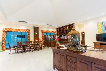 Great Golf Course Villa in Hua Hin at Palm Hills Golf Resort