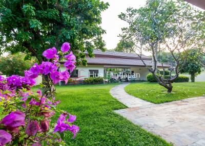 Great Golf Course Villa in Hua Hin at Palm Hills Golf Resort