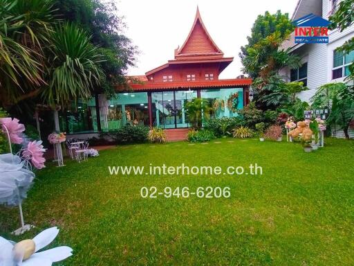 Beautiful house with traditional architecture and well-kept garden