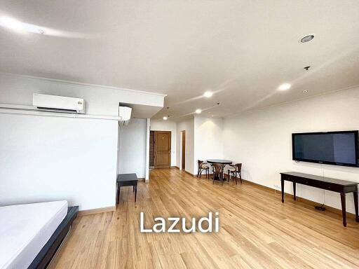 1 Bed 1 Bath condo 67 SQ.M in Baan Chao Praya