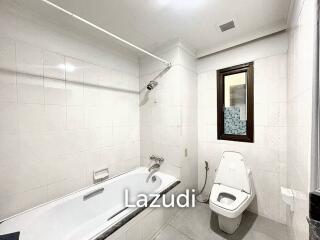 1 Bed 1 Bath condo 67 SQ.M in Baan Chao Praya