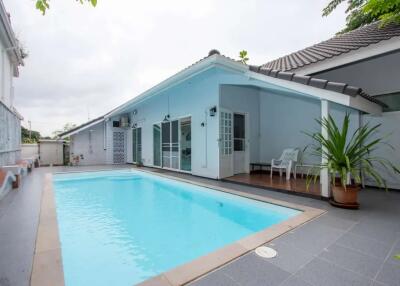 3 Bedroom Pool House to Rent Near International Schools