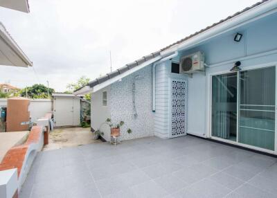 3 Bedroom Pool House to Rent Near International Schools