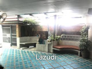 5 Bed 4 Bath 2 Storeys House Near Soi Ari