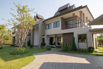 5 Bedroom in Green Valley Mae Rim