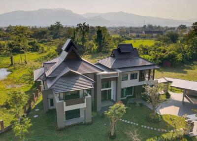 5 Bedroom in Green Valley Mae Rim