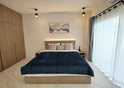 Luxury 6 Bedroom Pool Villa in San Sai