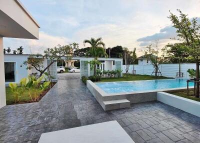 350 Sqm., 6 Beds, 7 Baths House listed for ฿ 15,500,000.