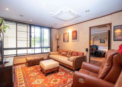 Luxury 3 Bedroom Duplex for Sale : Huan Por Liang