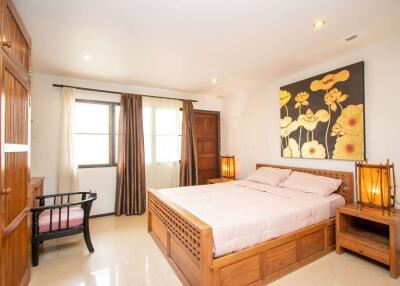 Spacious 1 bedroom condo for sale at Supanich Condominium