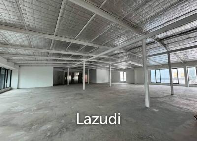 New Commercial Building for sale in Makkasan