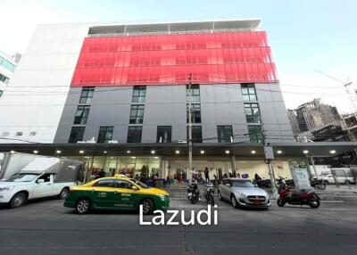 New Commercial Building for sale in Makkasan