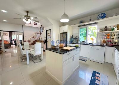 5 Bedrooms House in SP Village 5 East Pattaya H011826