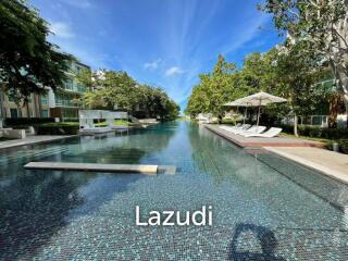 WAN VAYLA : Luxurious 2 Bed Condo with Pool Access