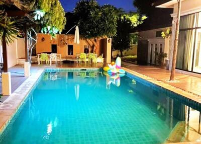 Poolvilla in quiet area of East-Pattaya