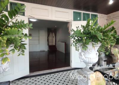 3 Bedroom Townhouse for Rent in Thonglor 20, Watthana, Bangkok