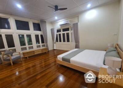 6-BR House near BTS Phra Khanong