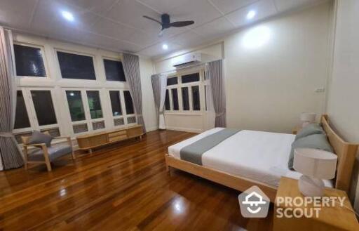 6-BR House near BTS Phra Khanong