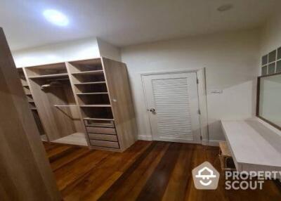 6-BR House near BTS Phra Khanong