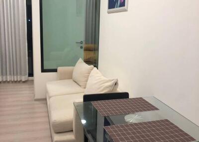 1-BR Condo at Vtara 36 near BTS Thong Lor