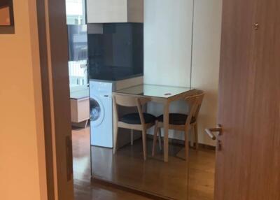 Studio Condo at Park Origin Phrom Phong near BTS Phrom Phong