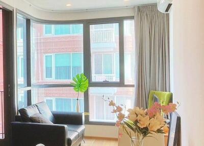 1-BR Condo at Q-Chidlom Phetchaburi near ARL Ratchaprarop