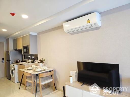 1-BR Condo at Walden Asoke near MRT Sukhumvit