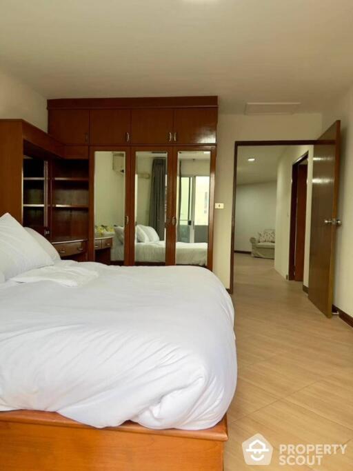 3-BR Condo at Wittayu Complex near BTS Phloen Chit