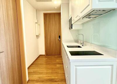 3-BR Condo at Noble Be 33 near BTS Phrom Phong