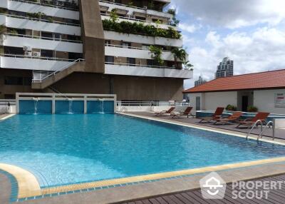 2-BR Condo at Sukhumvit Living Town near MRT Phetchaburi