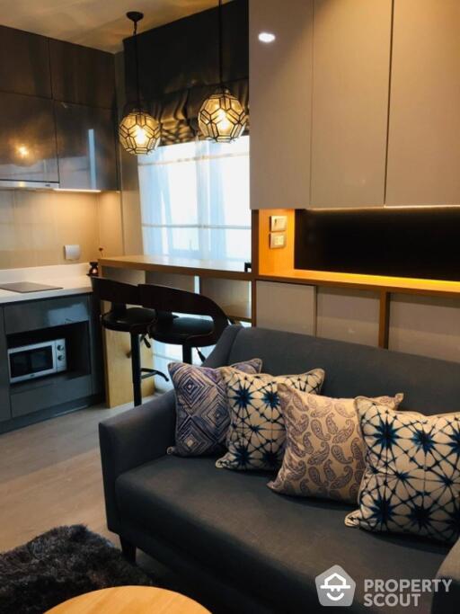 1-BR Condo at Rhythm Asoke Ll near MRT Phra Ram 9