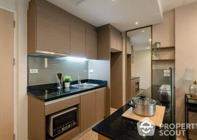 2-BR Condo at Issara @ 42 Sukhumvit Condominium near BTS Ekkamai