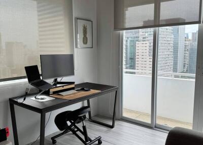 1-BR Condo at Asoke Place near MRT Sukhumvit