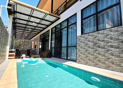 5 bedroom, 6 bathroom pool villa, Hang Dong area, near Panyaden International School